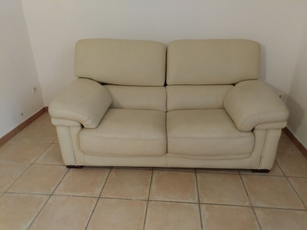 Divan en cuir deux places Meubles