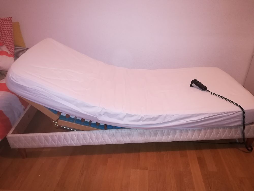 LITS ELECTRIQUES 190/80CMS AVEC MATELAS Meubles
