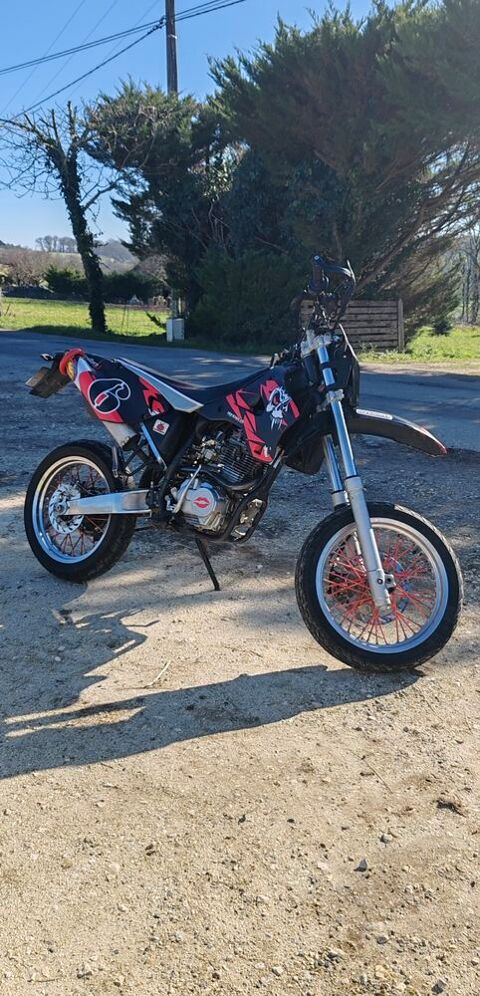 Moto AJP 2005 occasion Hendaye 64700