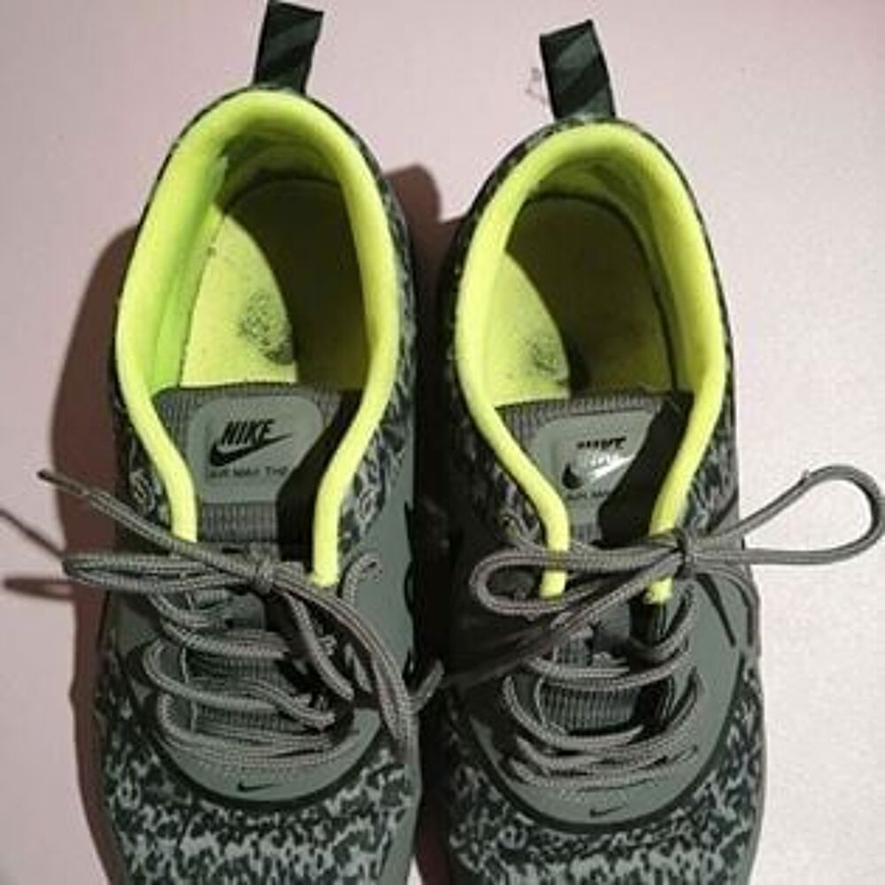 NIKE AIR FEMME 39 Chaussures