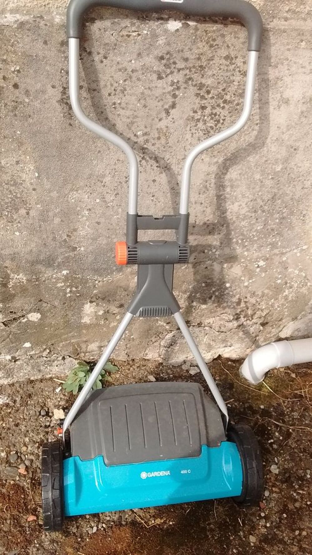 Tondeuse &agrave; main neuve Jardin
