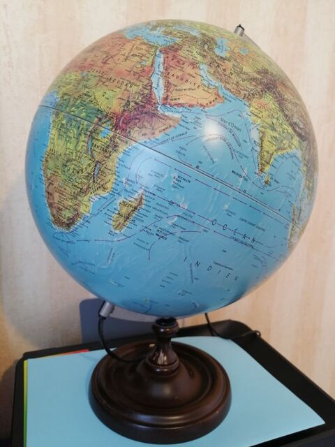 MAPPEMONDE TERRESTRE Saint-Marcel-lès-Valence (26)