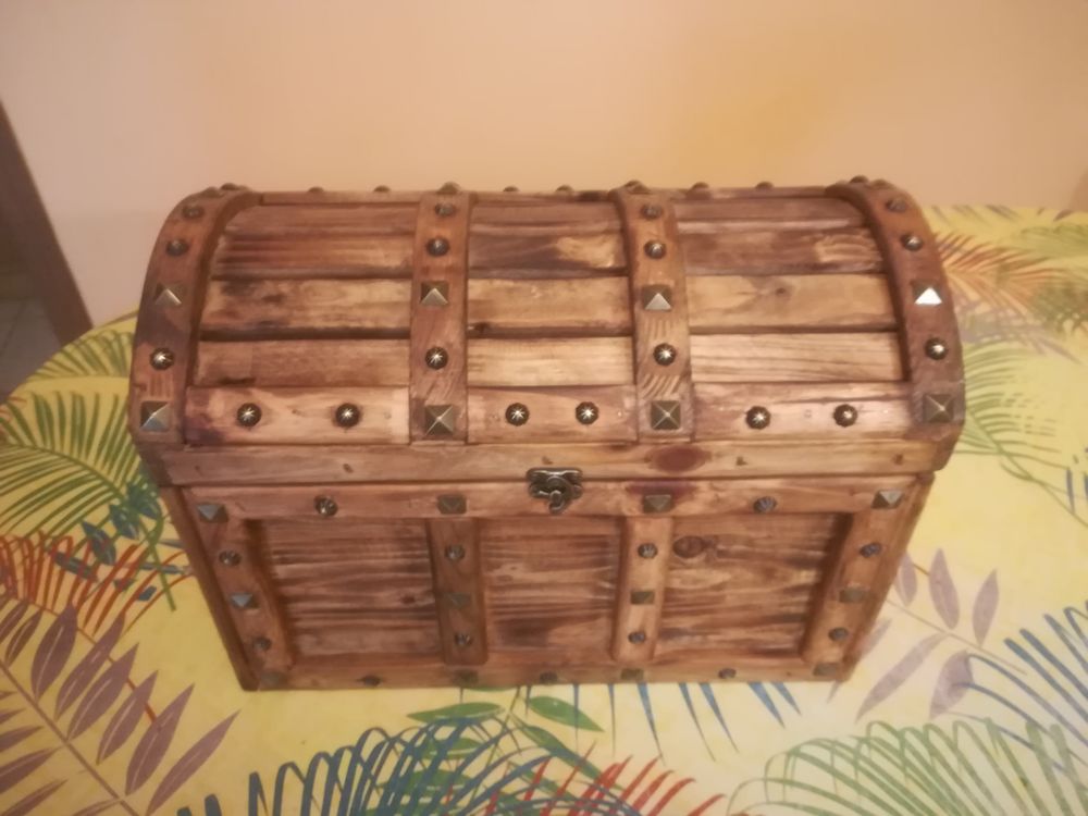 coffre bois Meubles