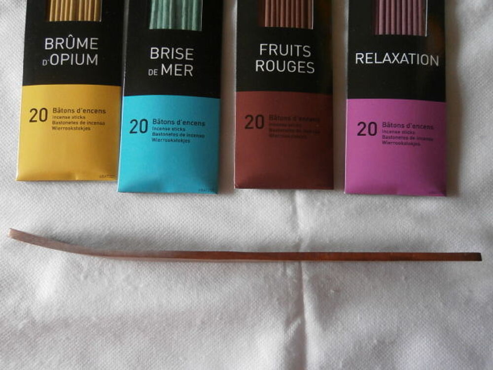 Lot d'encens avec porte encens Décoration