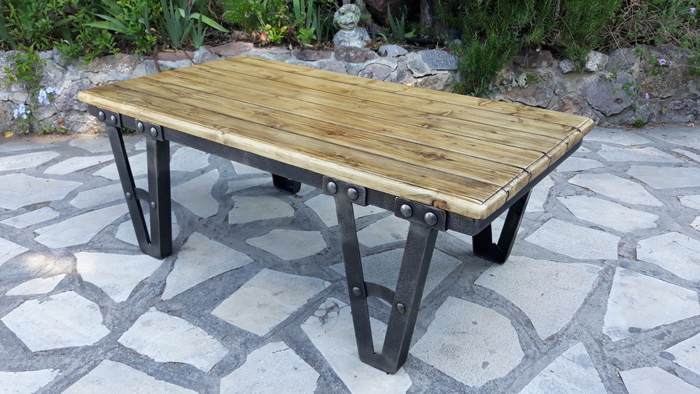 Table basse indus ( style industriel ) Meubles