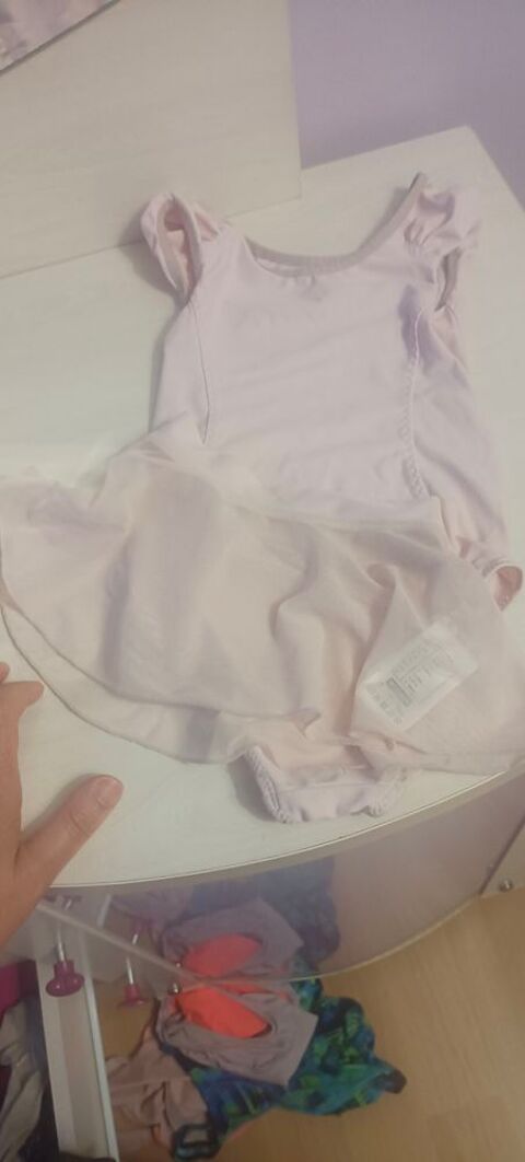 Tenue complet de danse classique 10 Givors (69)