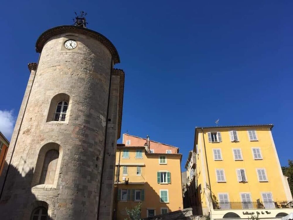   Charmant F2 au centre de Hyères (Var) Provence-Alpes-Côte d'Azur, Hyères (83400)