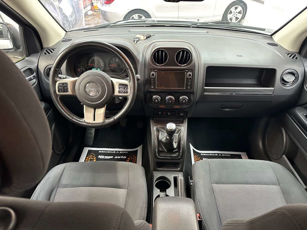 Compass JEEP COMPASS 2.2 CRD SPORT 163CV 4WD 2011 occasion 06600 Antibes