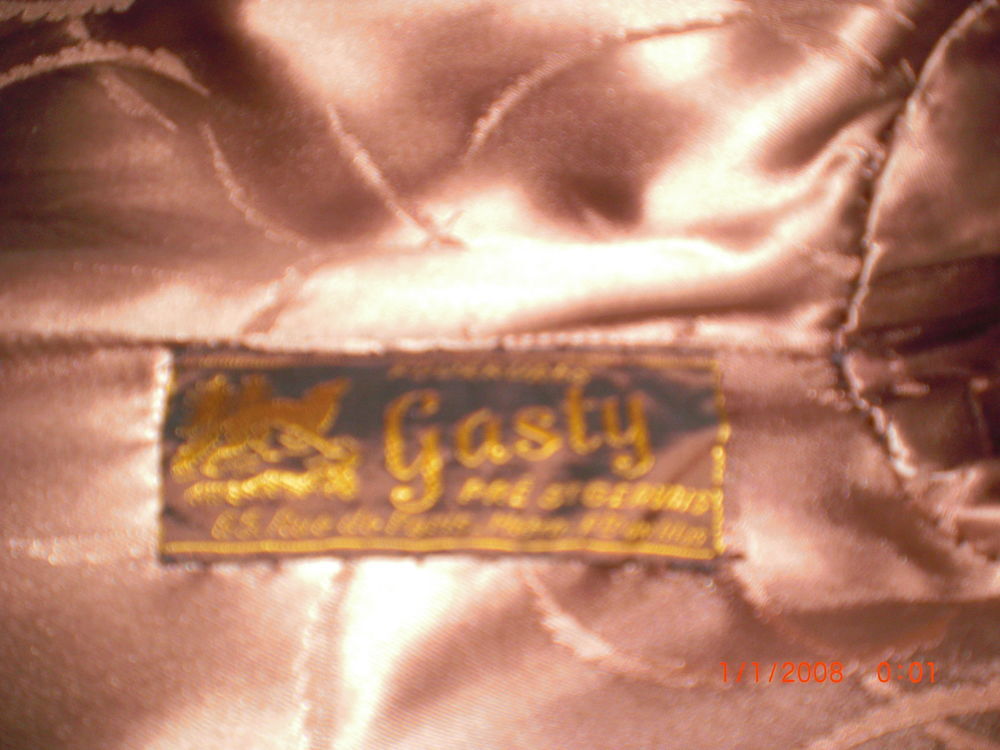 vend manteau de fourrure v&eacute;ritable + 2 martres Vêtements