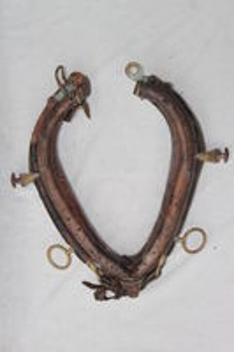   Collier cuir à cheval vintage  