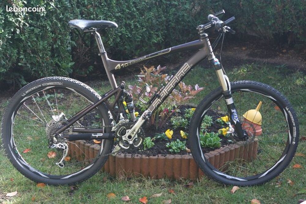 VTT LAPIERRE TOUT SUSPENU X CONTROL 410 DE 2008 PEU ROULE Vélos