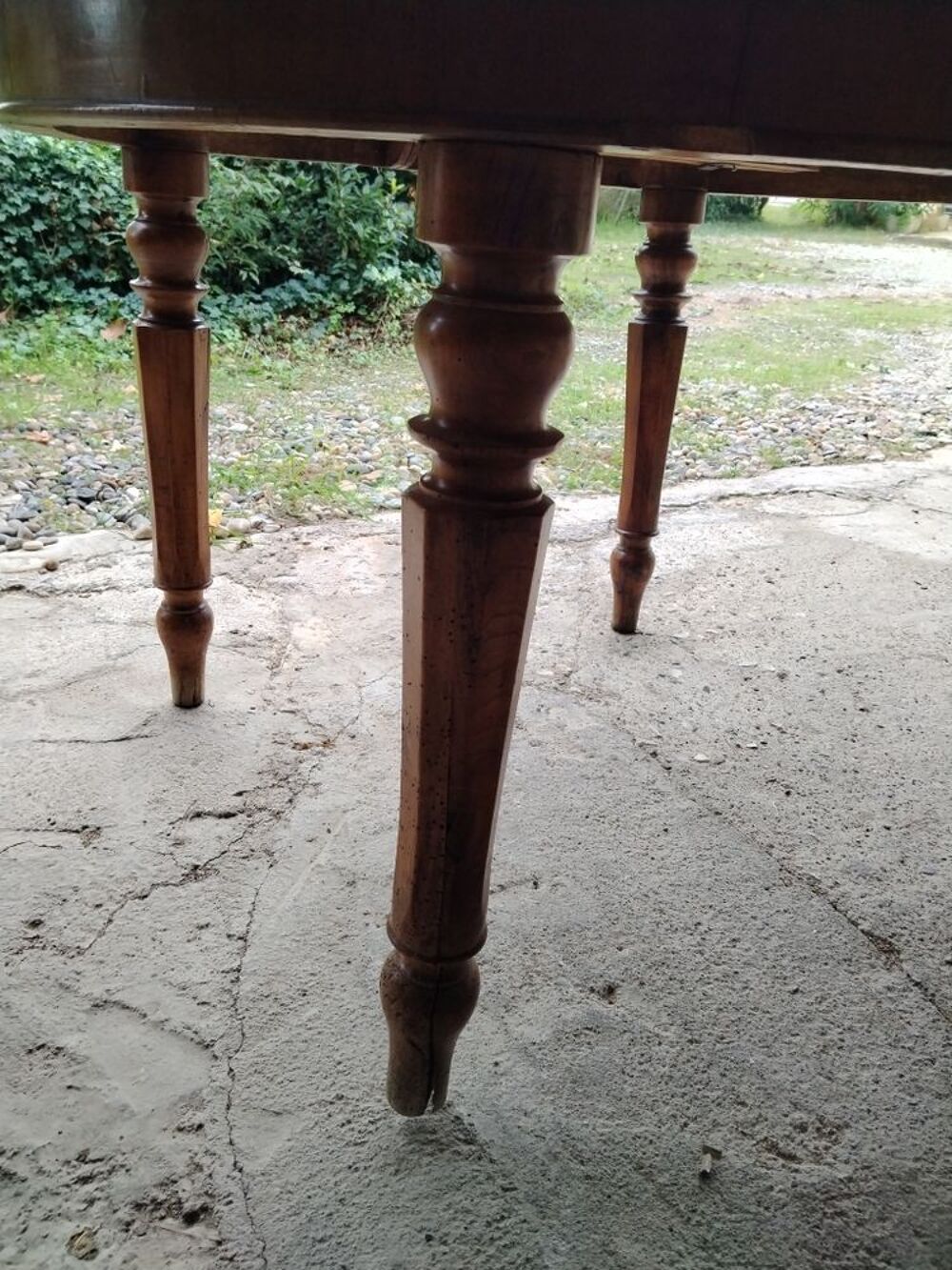 table ancienne en noyer Meubles