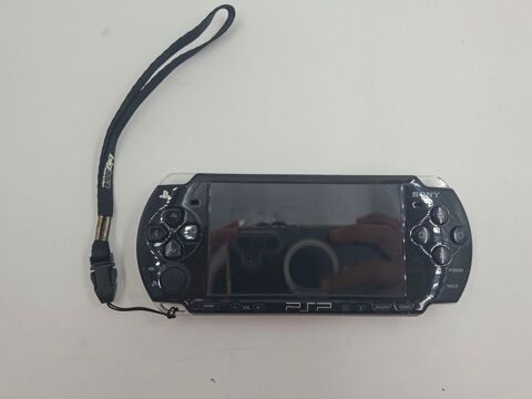 Console PSP model PSP-2004 vendue sans chargeur... 0 Vulbens (74)