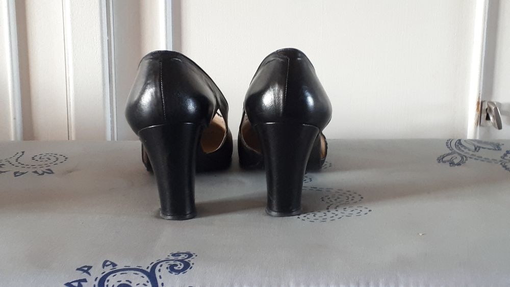 Escarpins noirs - 38 - TBE Chaussures