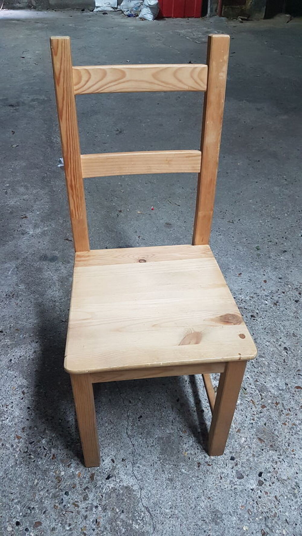 Chaise en bois Meubles