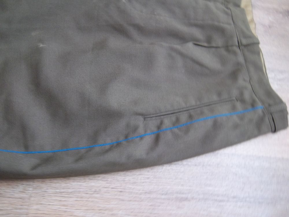 Pantalon uniforme militaire URSS liser&eacute; bleu &eacute;quipement 