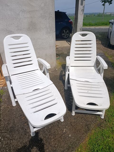 Chaises longues  30 Gaillac-Toulza (31)