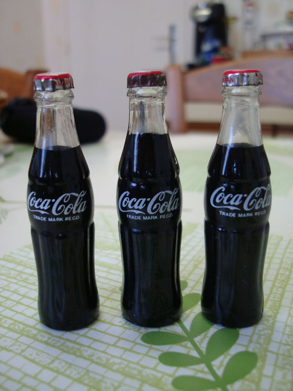 Objet publicitaire ,mini bouteilles coca cola ,objet ancien 