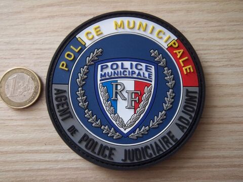 �cusson obsol�te municipale �cusson PVC insigne 12 Valognes (50)