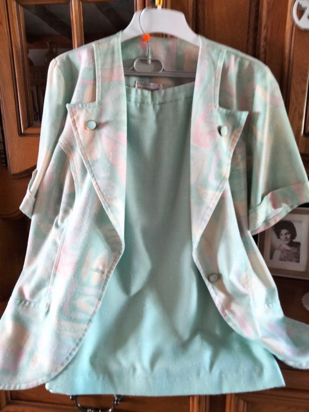 ENSEMBLE POUR CEREMONIE Vêtements