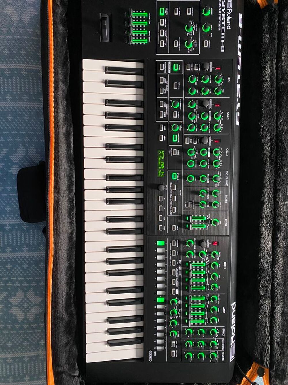 SYSTEM 8 ROLAND Instruments de musique
