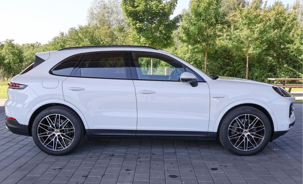 Cayenne E-Hybrid 3.0 V6 470 ch Tiptronic BVA 2023 occasion 95000 Boisemont