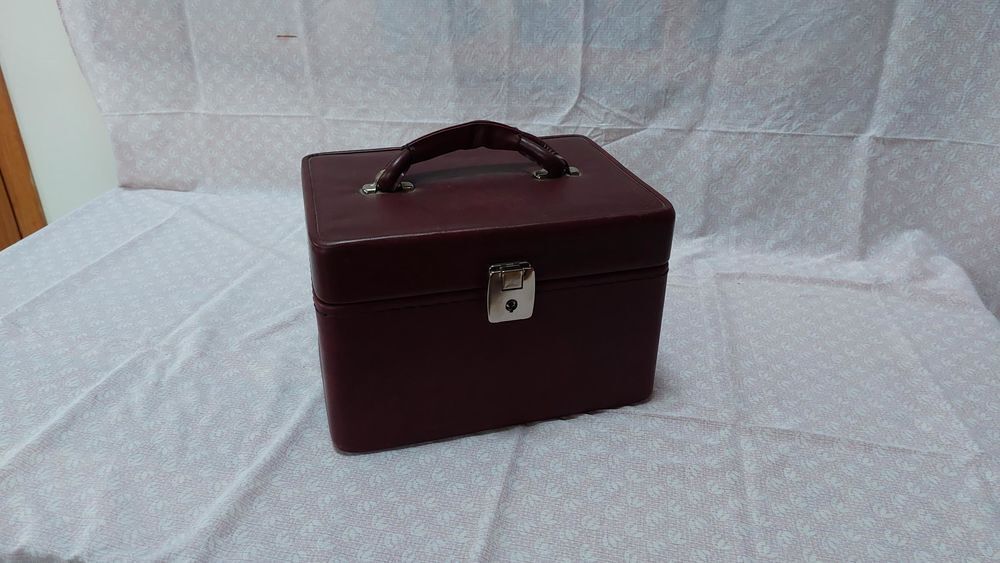 Beauty case . Maroquinerie