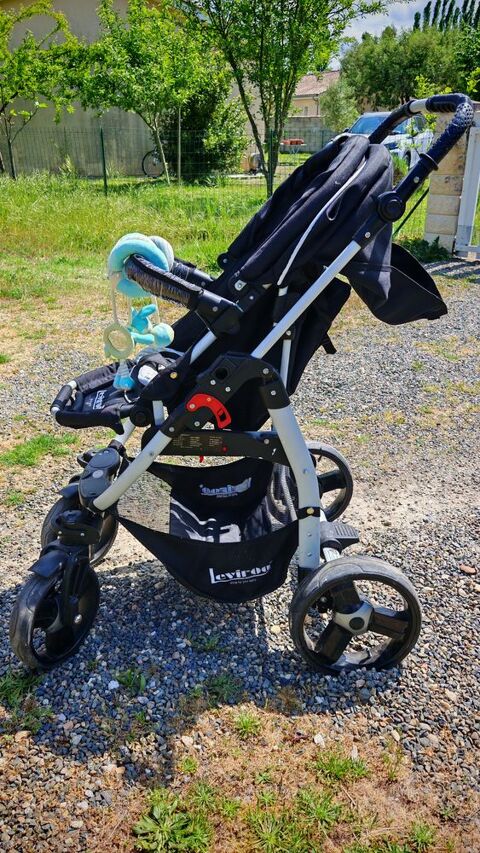 Poussette enfant 35 Le Puy (33)