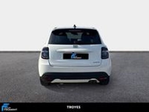 Fiat 600 T-Gen 3 1.2 Hybrid 145ch eDCT6 Pop 2025 occasion 10600 La Chapelle-Saint-Luc