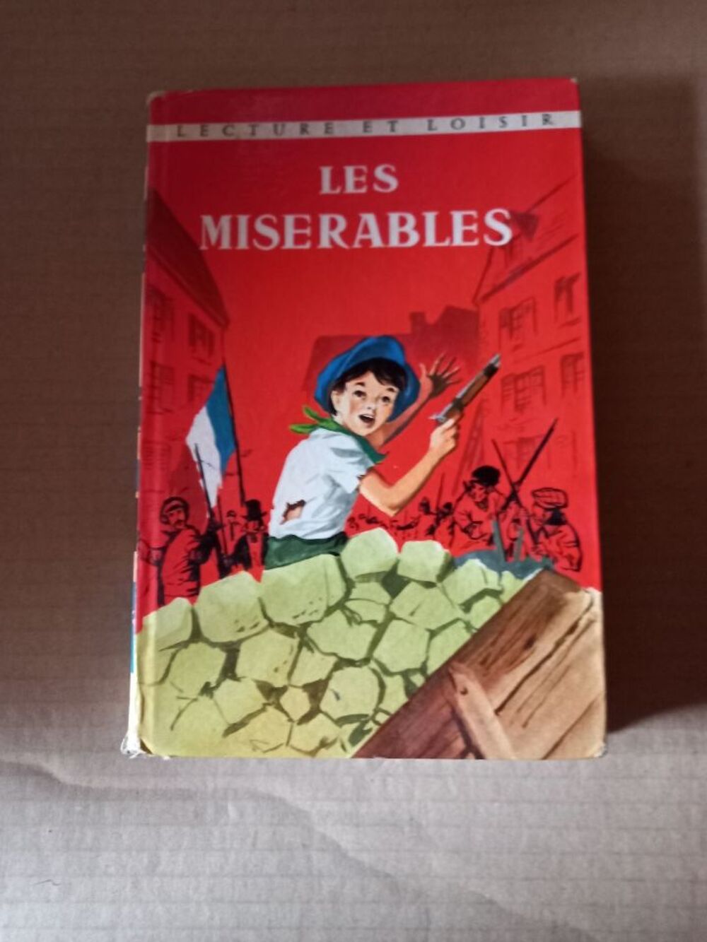 Livre les mis&eacute;rables de Victor Hugo Livres et BD