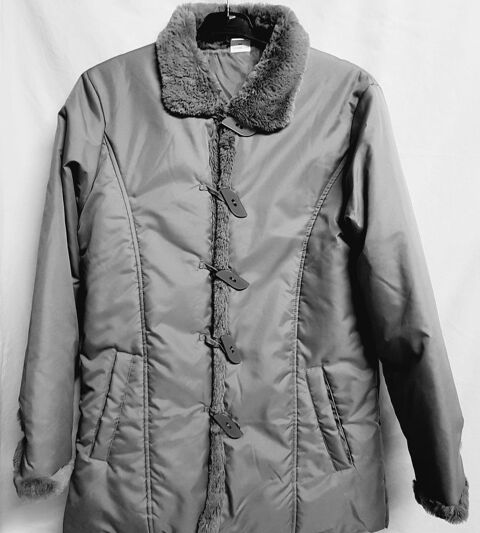 Parka grise NEUVE 25 Marignane (13)