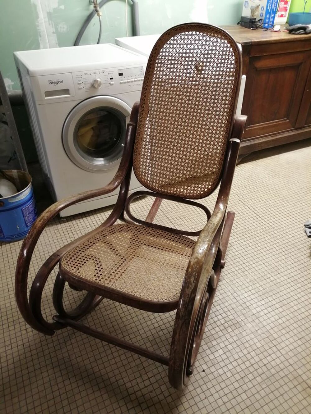 ROCKING CHAIR Meubles