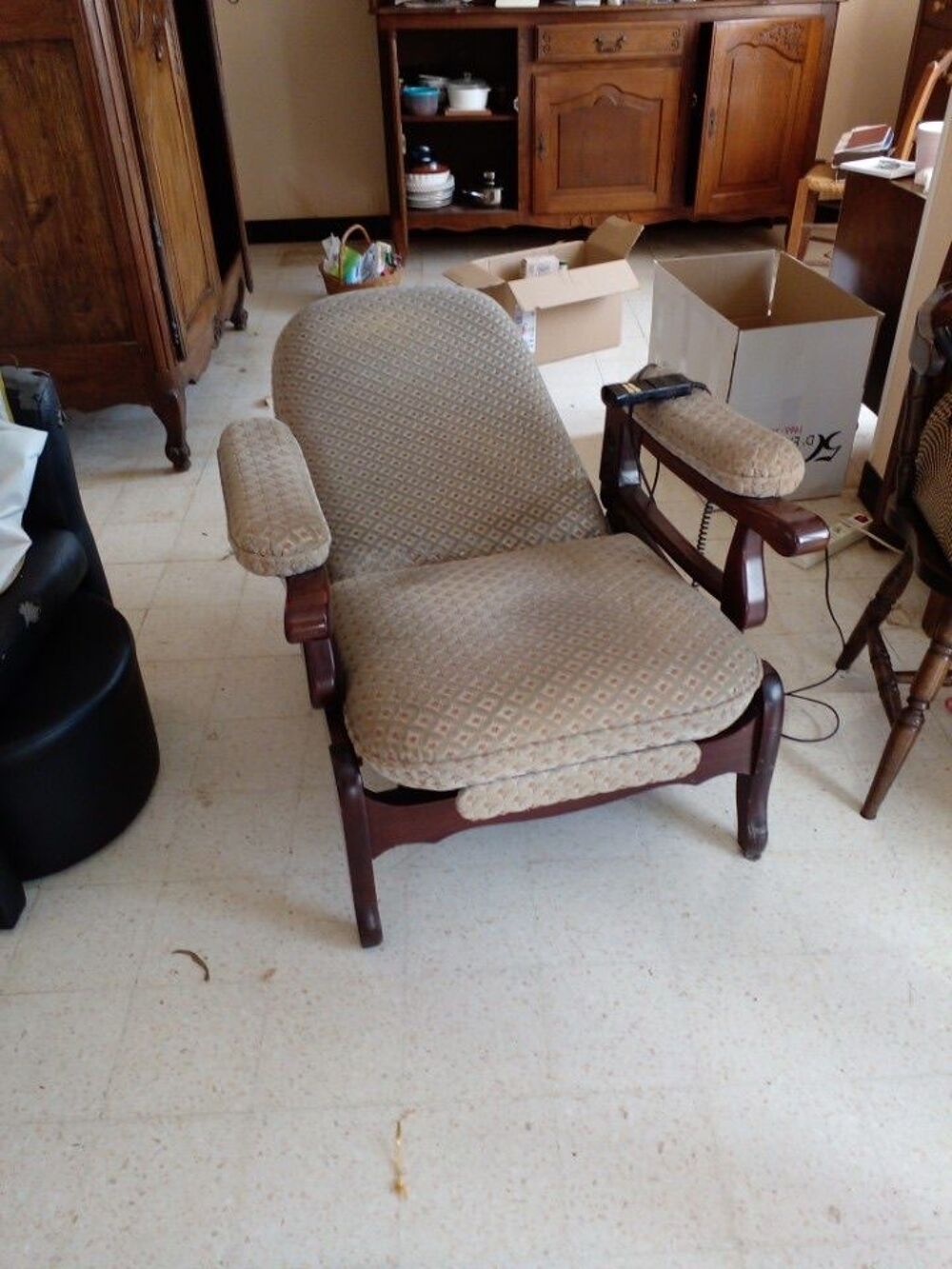Fauteuil relaxe en tissu et bois Meubles