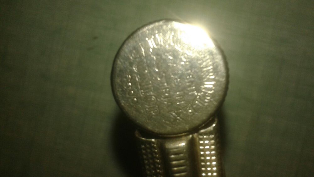 BRIQUET TEMP&Ecirc;TE. 