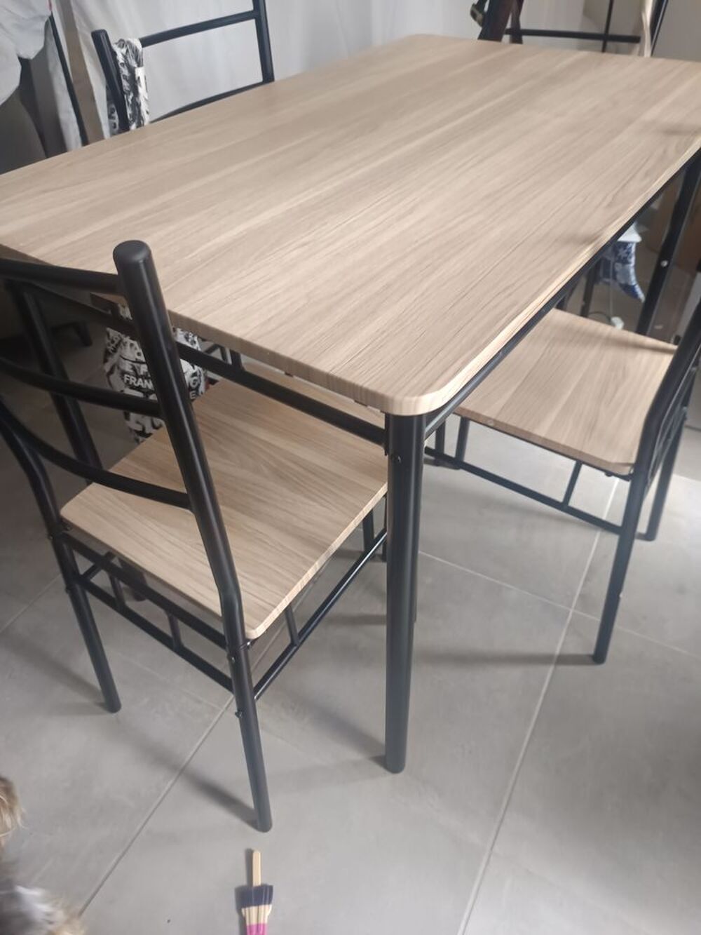 Ensemble table &agrave; manger Meubles