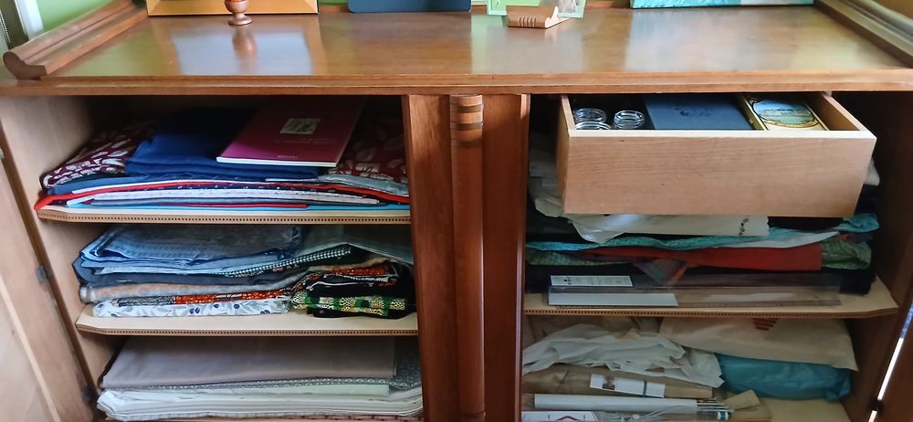 Ensemble vintage lit + table + commode Meubles