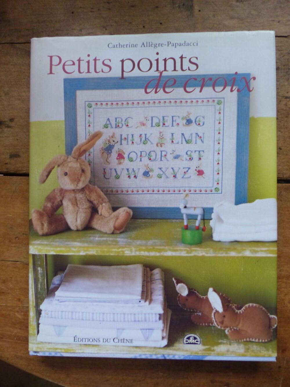 PETITS POINTS DE CROIX Livres et BD