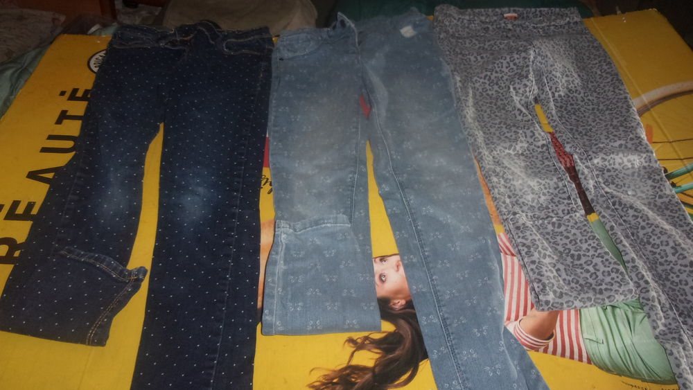 Pantalons fille 9/10 ans
Vêtements enfants