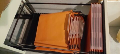 Bureau mtalique dessus immitation bois avec 2 tiroirs 30 Mions (69)