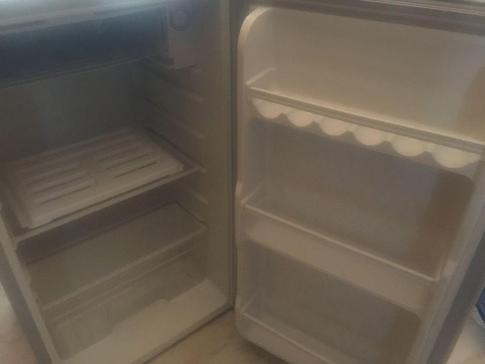 Frigo adapt&eacute; aux petits espaces 44X47X83 Electroménager
