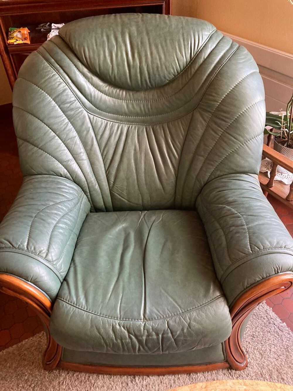 CANAPE CUIR ET FAUTEUILS Meubles