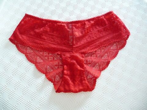 Shorty ou culotte en dentelle rouge 36 ETAM lingerie - Neuve Celles-sur-Belle (79)