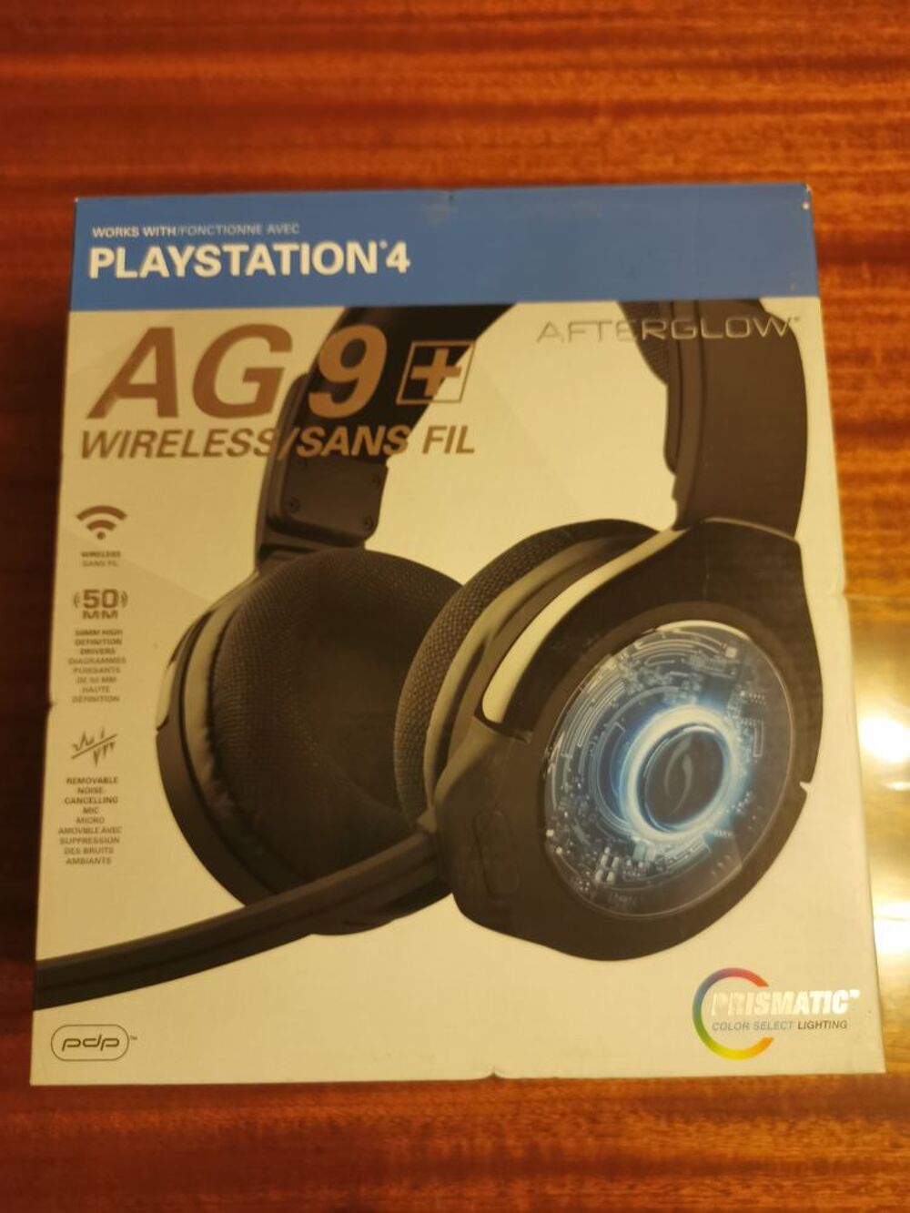 Ps4 1To + 4 manettes + 8 jeux Consoles et jeux vidéos