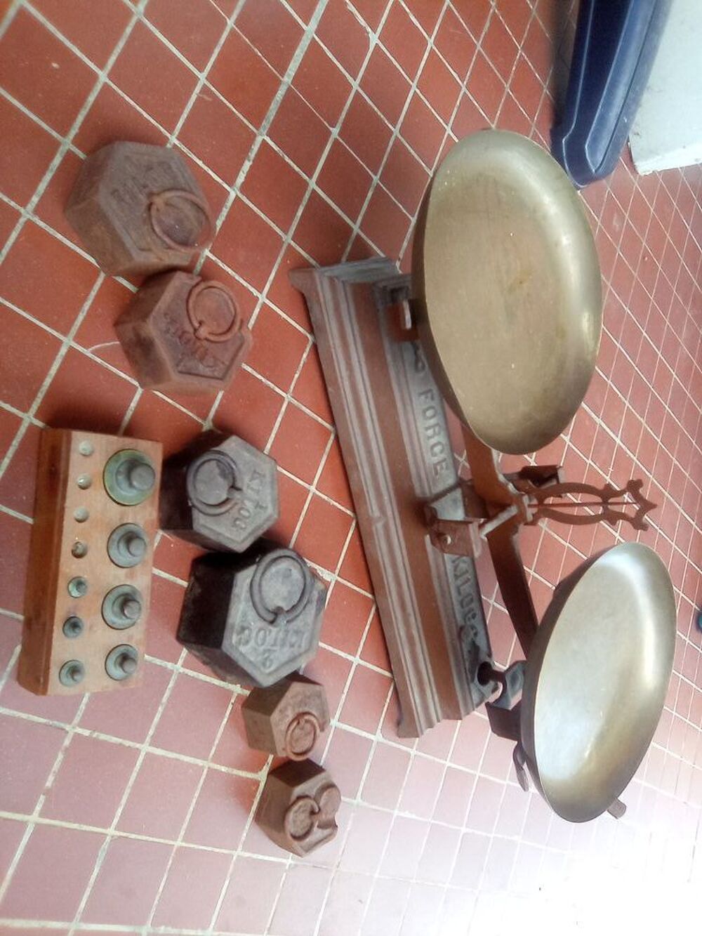balance vintage force 5 kilos Décoration