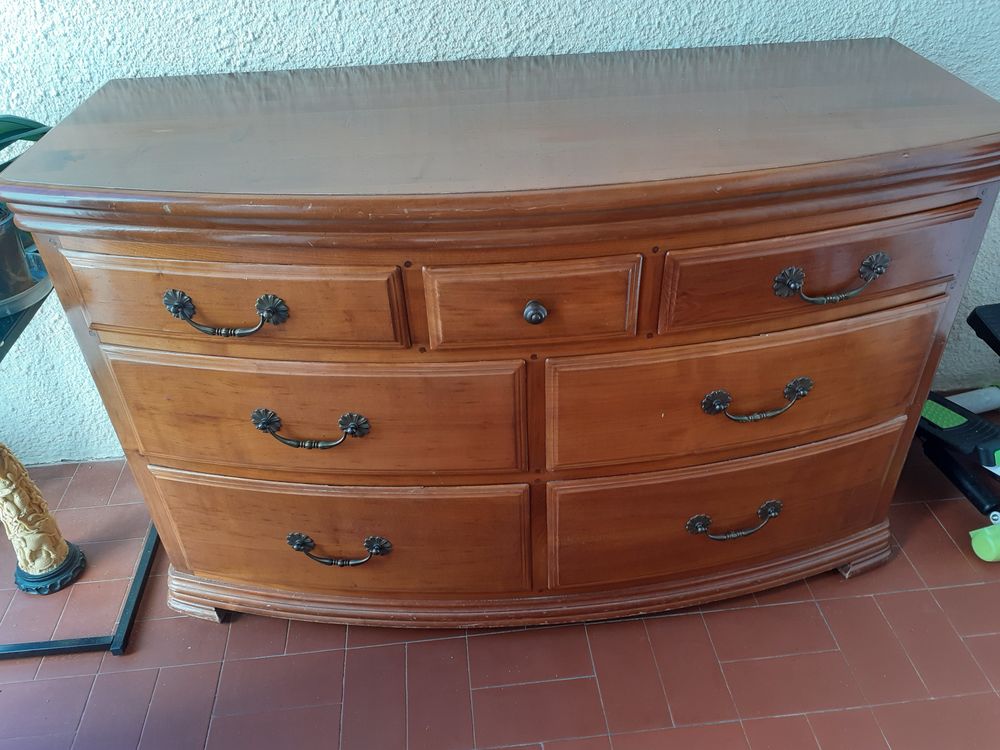 COMMODE EN CHENE AVEC 7 TIROIRS Meubles