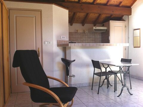   Studio Meublé Etudiant Appartement - 1 pièce(s) - 28 m²
