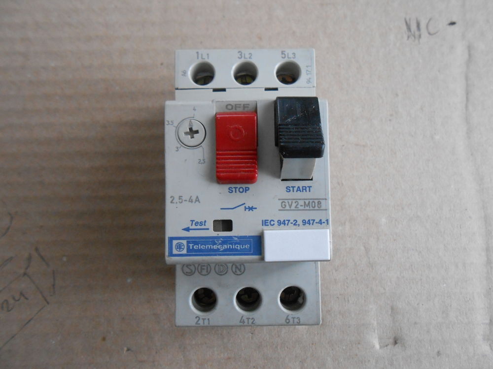 DISJONCTEURS MOTEUR TRIPOLAIRES GV2 M (77) Bricolage