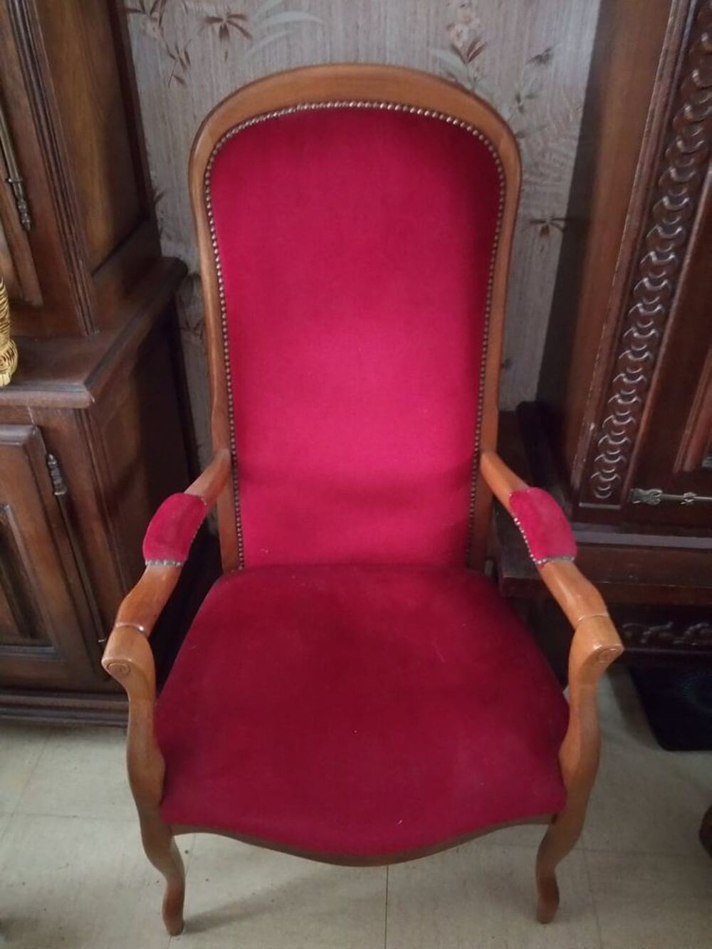 FAUTEUIL VOLTAIRE...TRES BON ETAT SUITE HERITAGE. Meubles