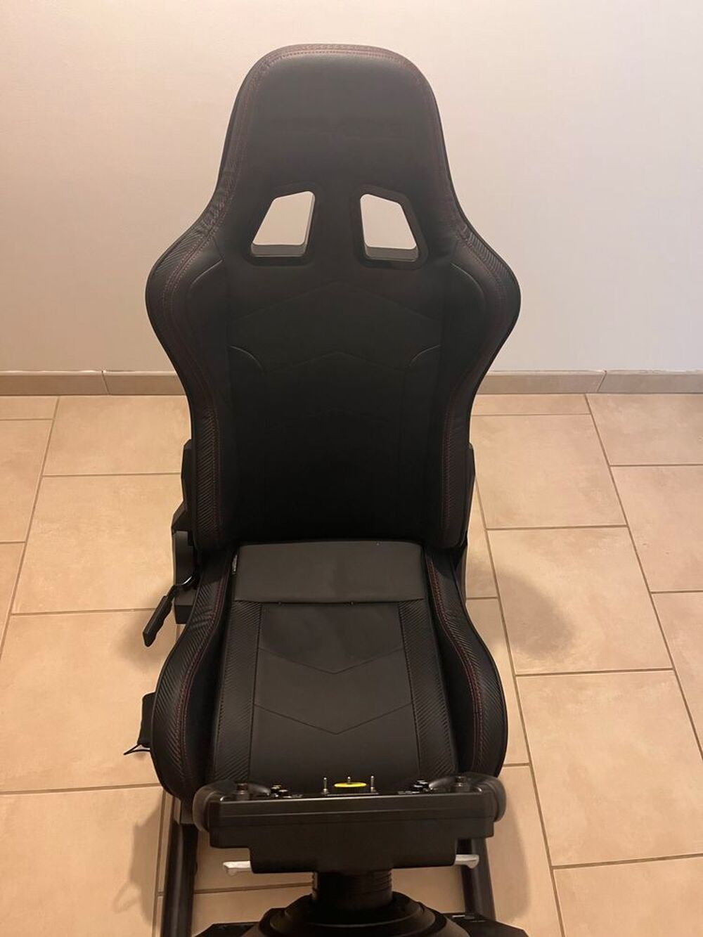 Simulateur Simracing complet, ch&agrave;&cent;ssis GTPlayer, Volant Trustmaster F1 Add-on, P&eacute;dalier Thrusmaster T-LCM Load-Cell et base Trustmaster T300 Servo Base Consoles et jeux vidéos