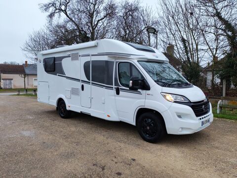 CARADO Camping car 2020 occasion Ch&acirc;teauroux 36000